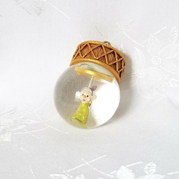 Disney Mini Snow Globe DOPEY Ornament Christmas Tree Tabletop - Picture 1 of 9